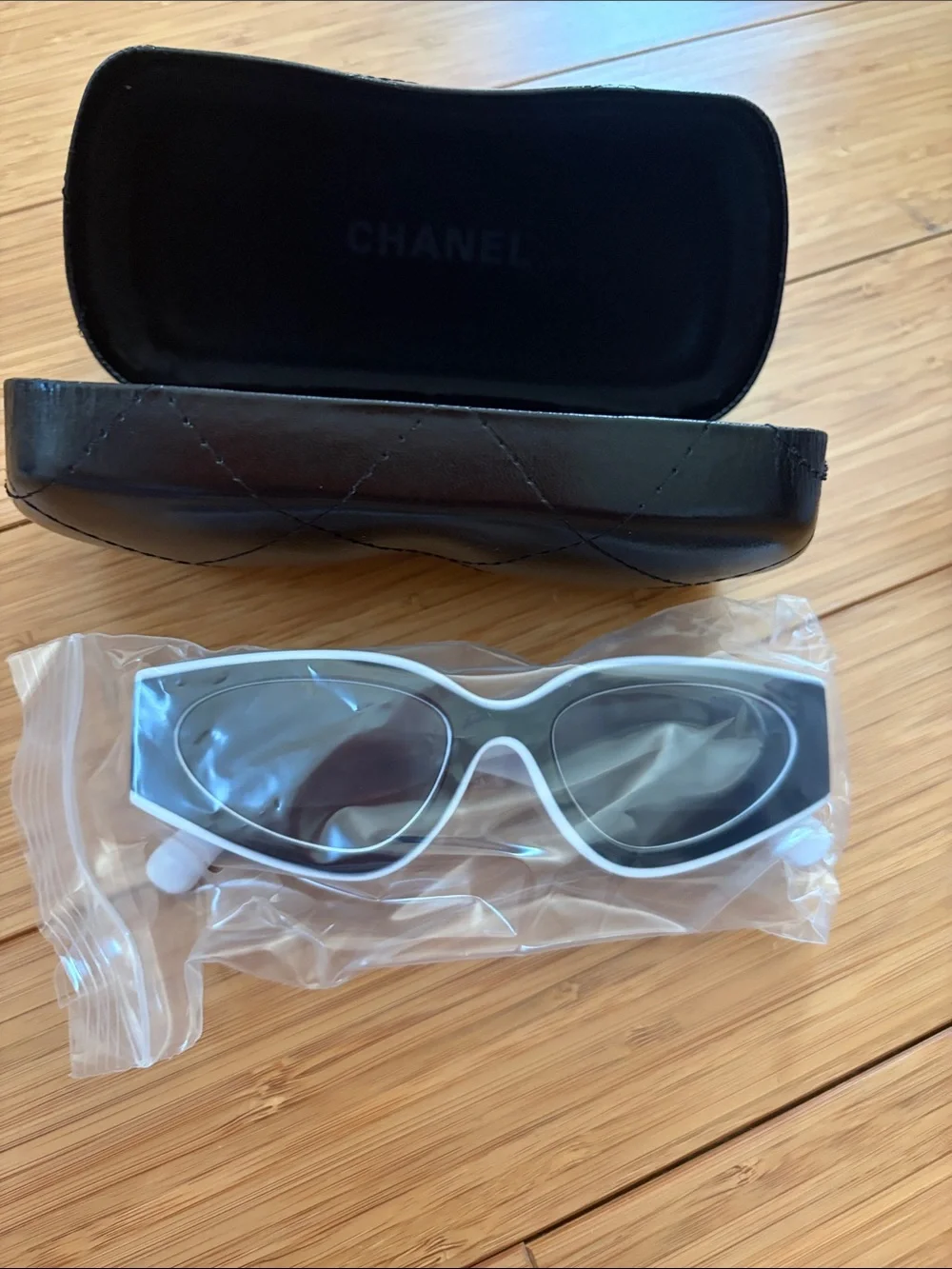 Cat Eye CC Fashion Sunglasses